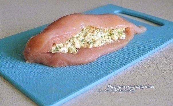 Куриное филе с зеленью и творогом