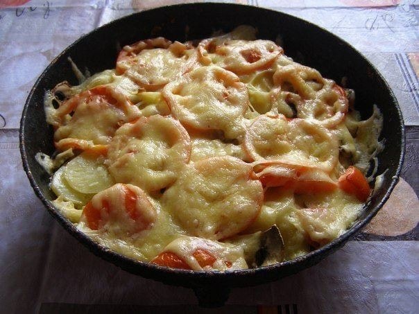 Овощная запеканка с грибами и картофелем