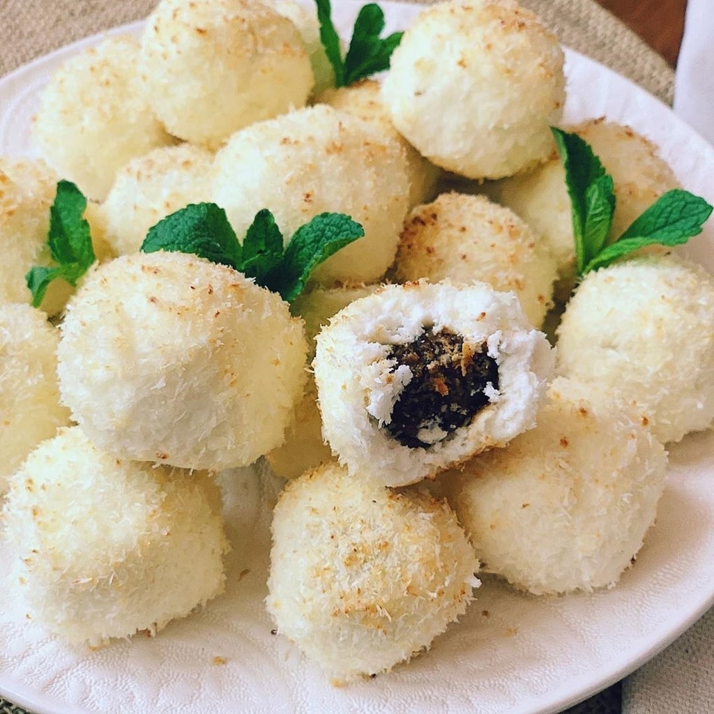 Творожные конфеты с финиками и кешью