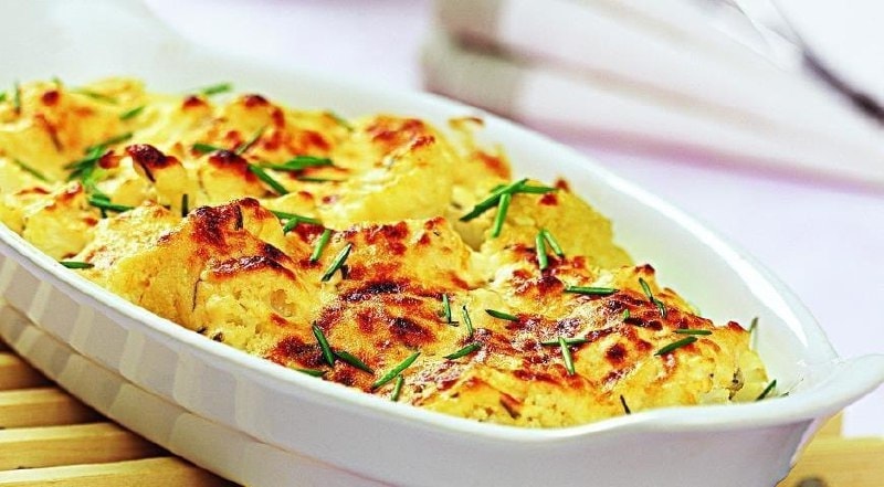 Запеченная цветная капуста с сыром и чесноком