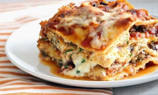 Низкокалорийная ленивая лазанья с курицей и грибами