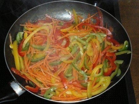 Салат Фунчоза с овощами