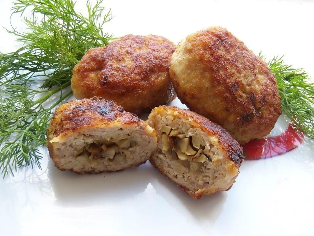 Куриные котлеты с грибами