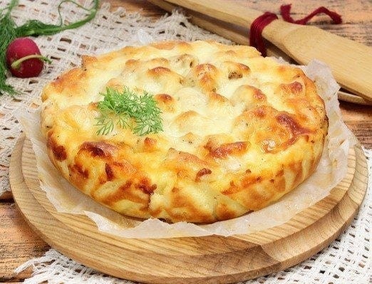 Пирог с курицей и сыром