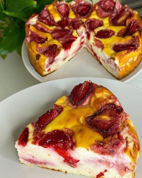 Творожная запеканка с клубникой