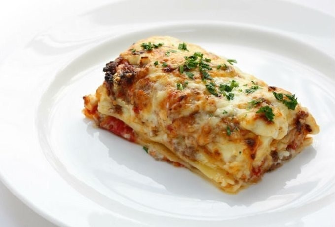Низкокалорийная ленивая лазанья с курицей и грибами