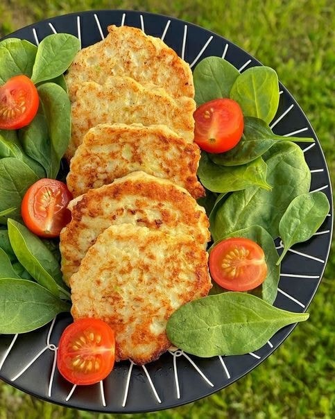 Куриные котлеты с кабачком