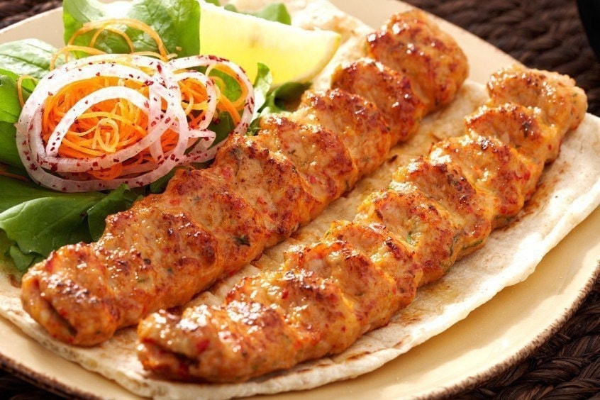 Запеченная курица по мотивам мяса по-французски