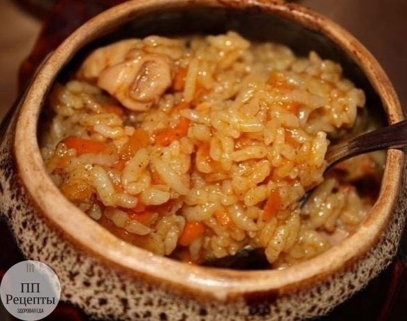 Рис с курицей в горшочках