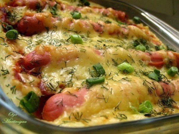 Картофельная запеканка с сосисками и сыром