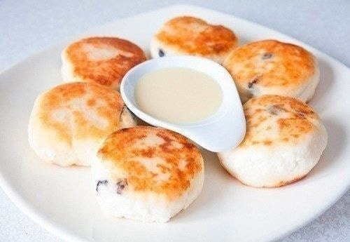 Сырники с черносливом и курагой в духовке