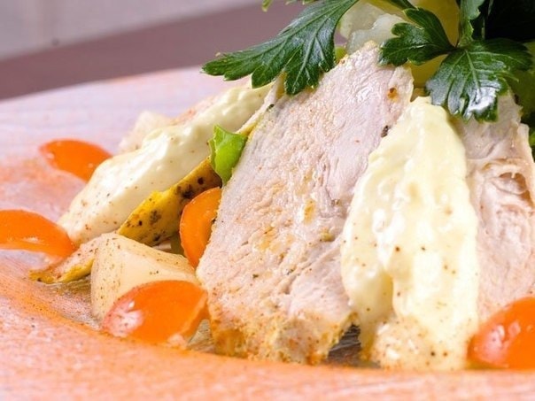 Сочная куриная грудка в молоке