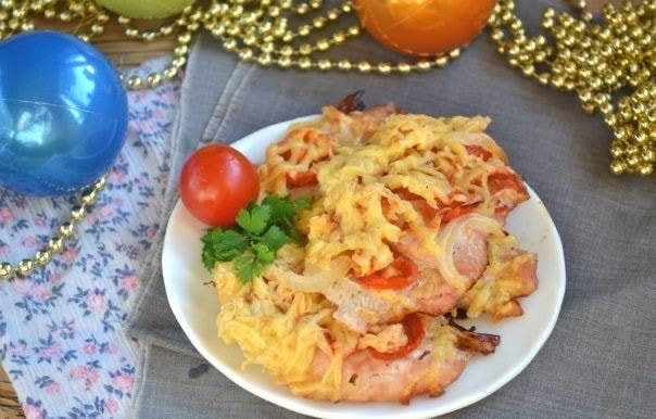 Куриные грудки с помидорами и сыром