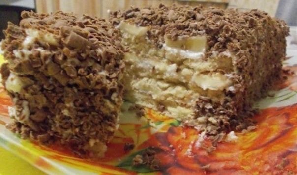 Творожный торт с печеньем и бананом