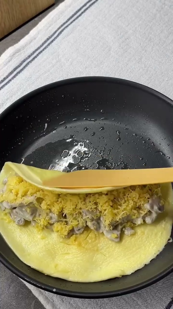 Омлет с грибами