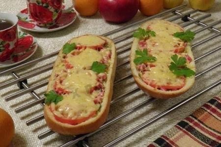 Ленивая пицца на батоне