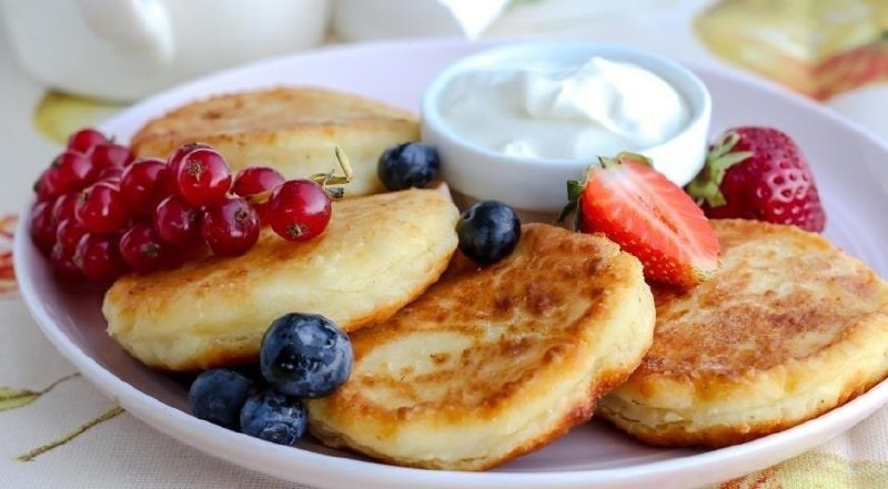 Печеные сырники с бананом