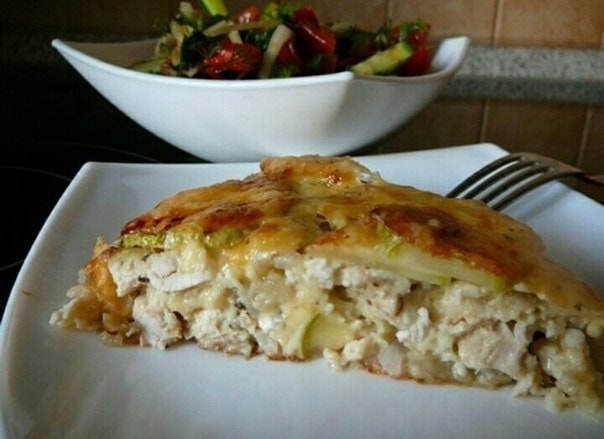 Запеканка с курицей и кабачками