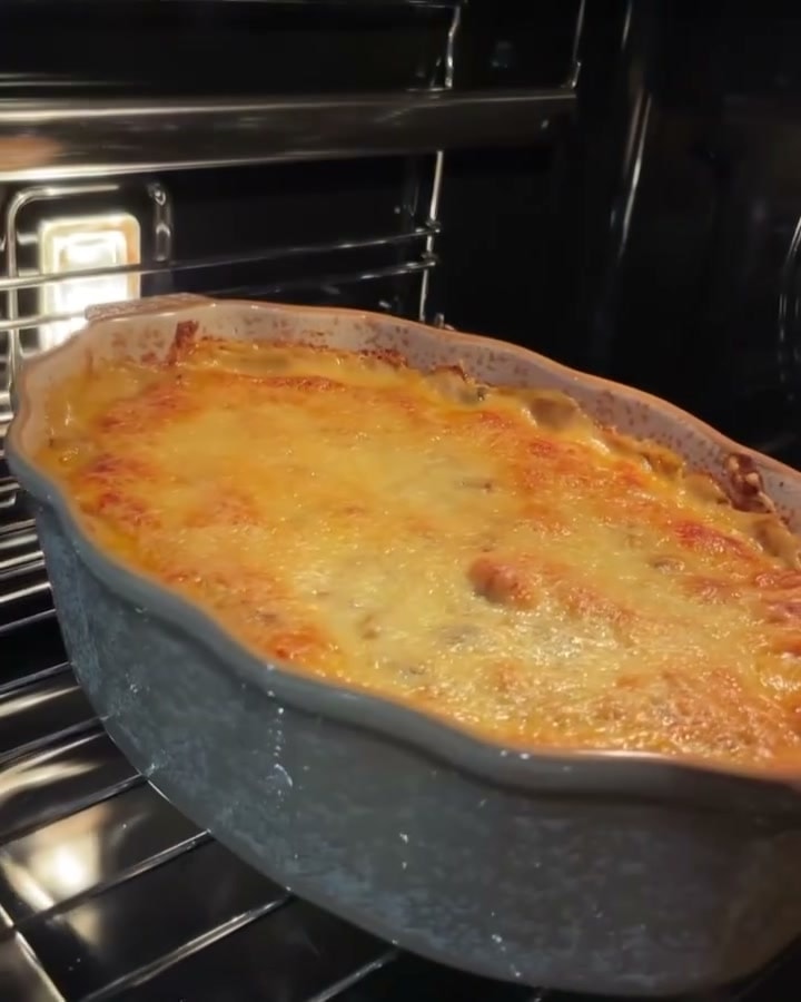 Жульен с курицей и грибами в духовке