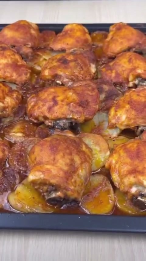 Запечённая курочка с картофелем