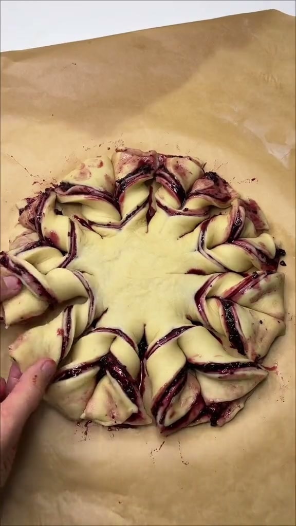 Сладкая булочка Снежинка