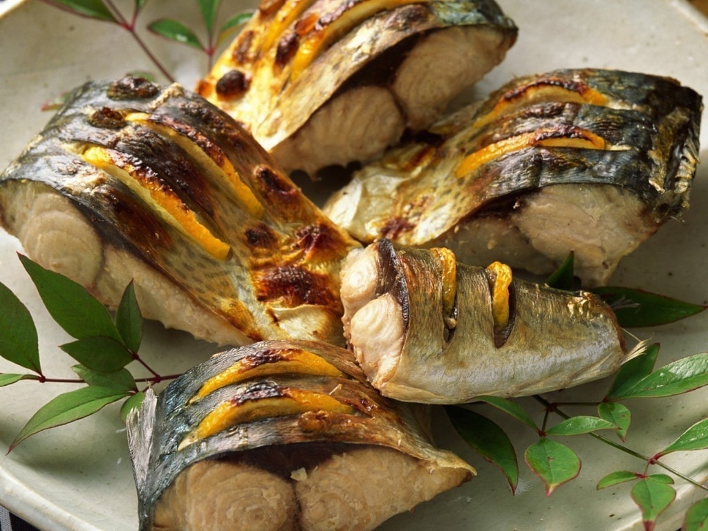Запеченная скумбрия с апельсином