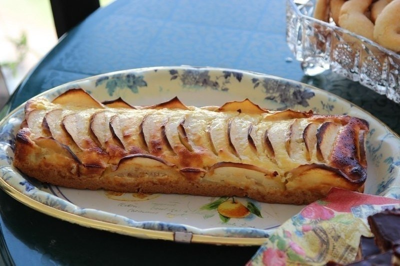 Яблоки, запеченные с творогом