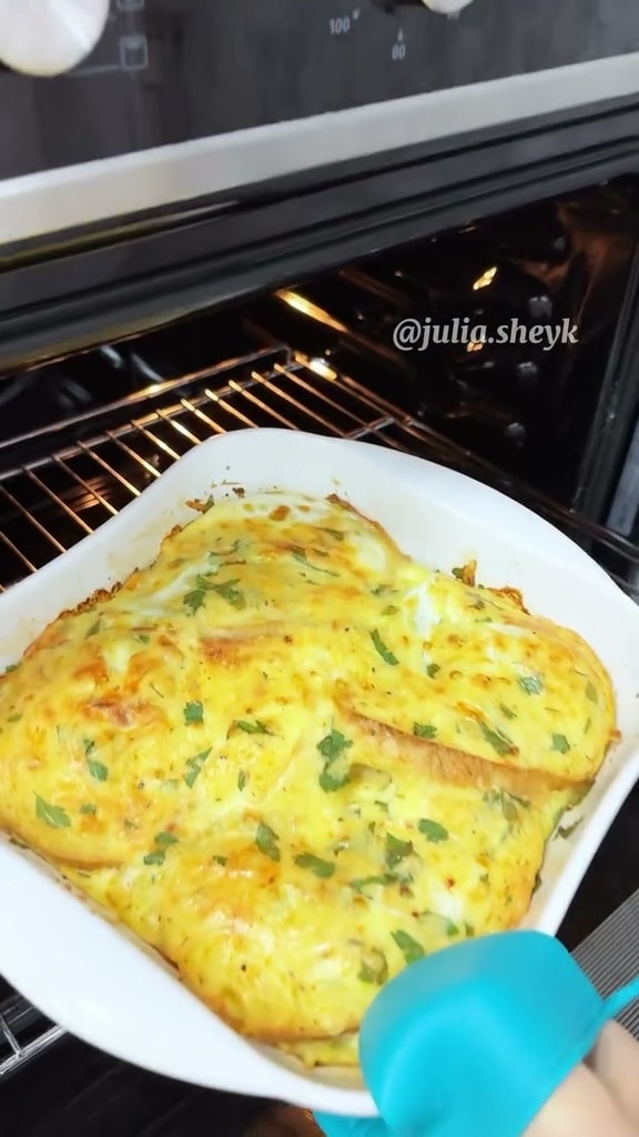 Запеченные сырные гренки