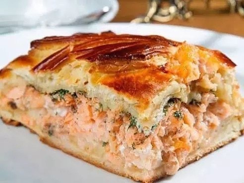 Диетический пирог с семгой