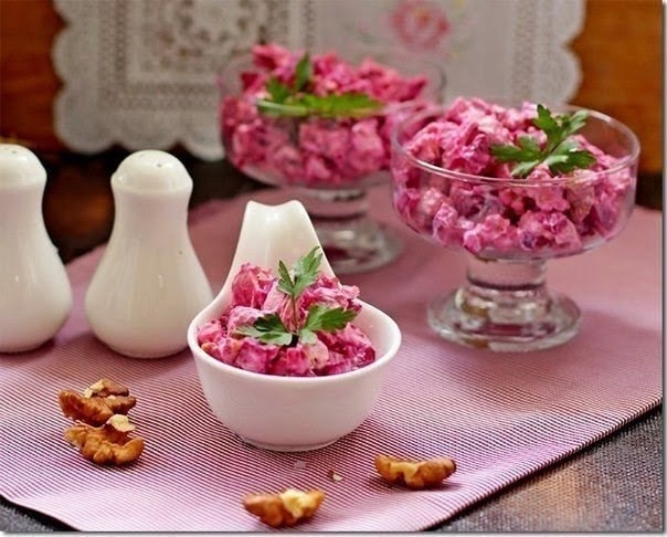 Свекольный салат с курицей