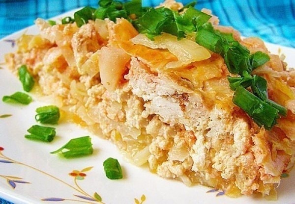 Низкокалорийная запеканка с капустой и фаршем