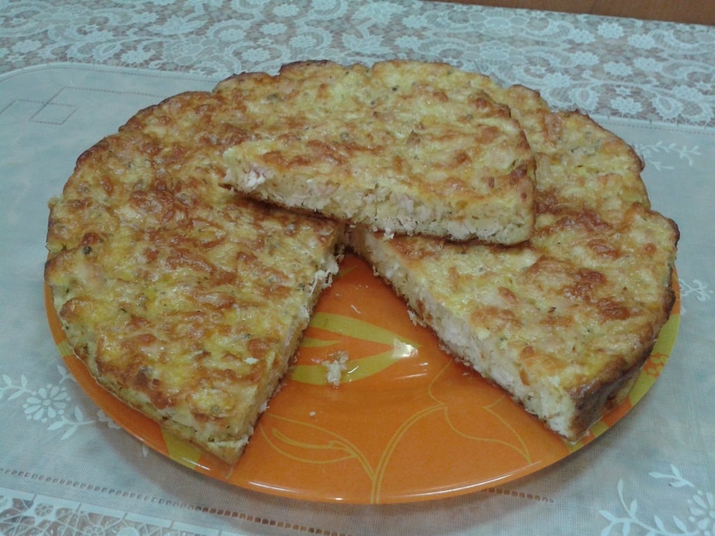 Куриный пирог с сыром и зеленью