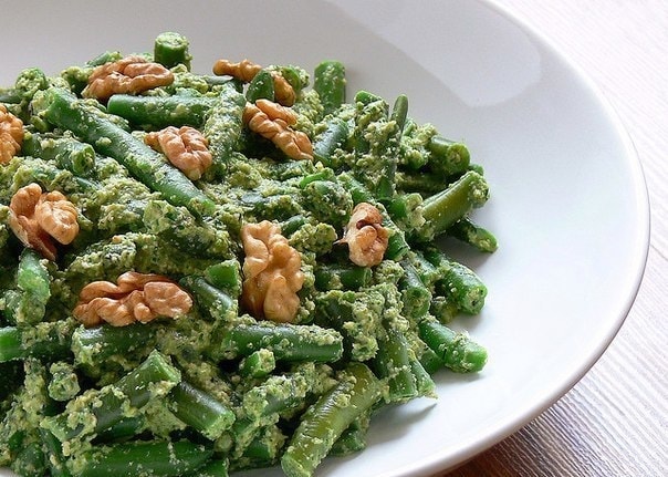 Лобио из стручковой фасоли с грецкими орехами