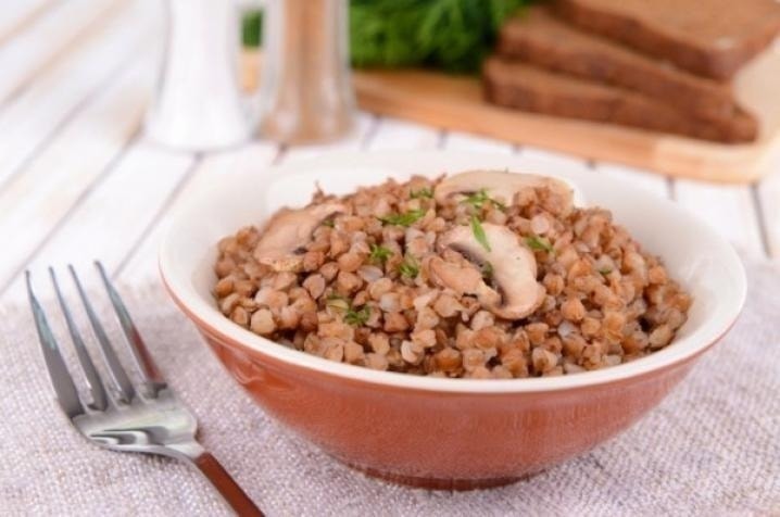 Гречка с грибами и луком