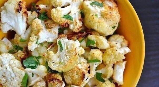 Цветная капуста с чесноком и сыром