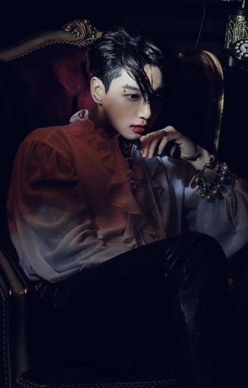 Мой парень вампир