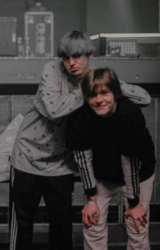 -И правда, сюжет как в фанфике..[временно Закончен]