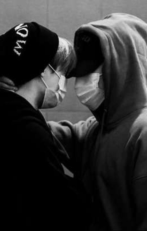 "Обещай не исчезать"