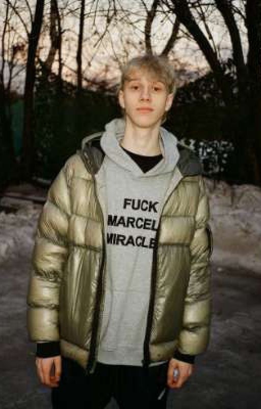 Влюблёный старшеклассник🤍