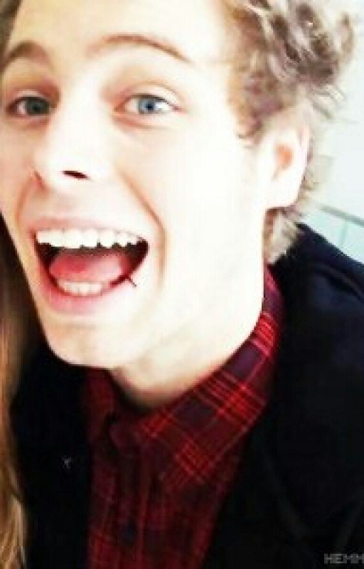 #5sos. Удочеренная