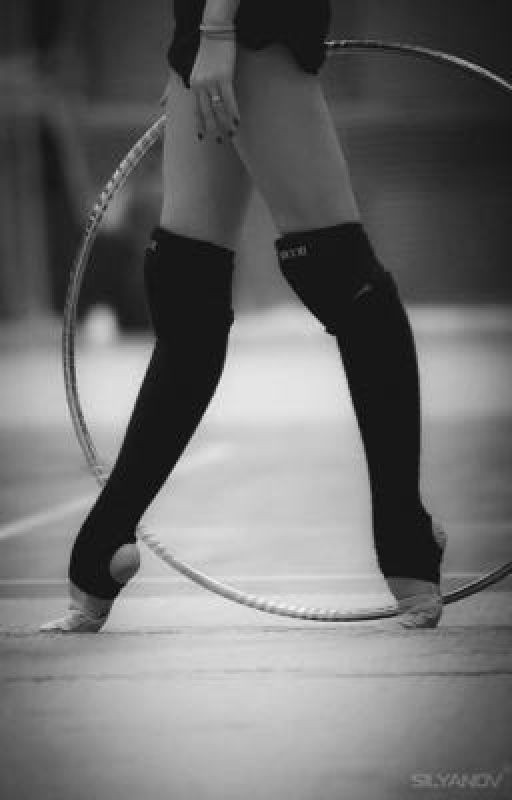 Она же просто гимнастка