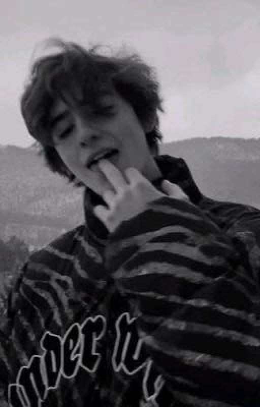 из-за неё у него наступила белая полоса