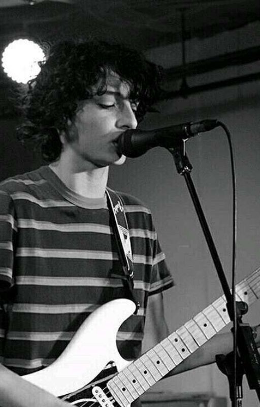 Неделимые ( Финн Вулфард)