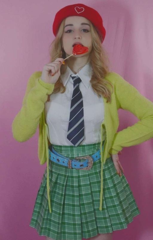 Даниэла Устинова (тексты песен)