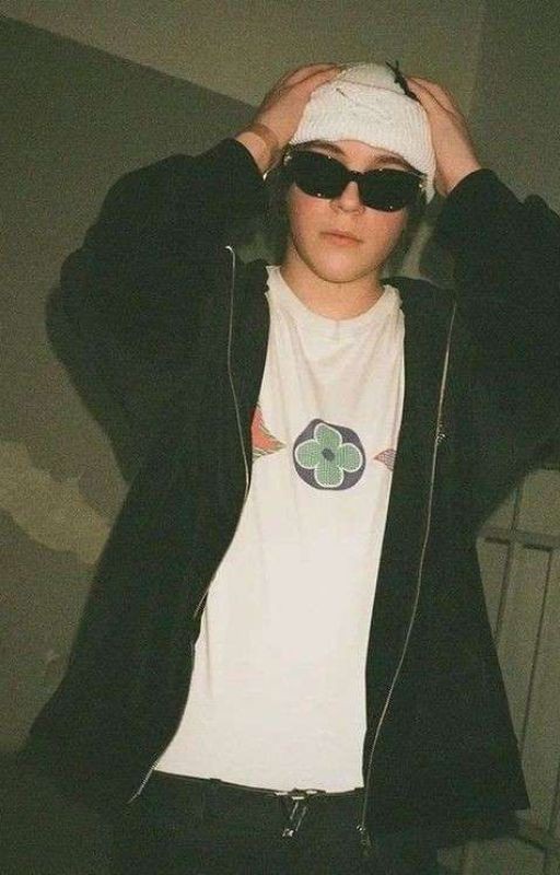 -Я зависим от твоих прикосновений||uglystehan||