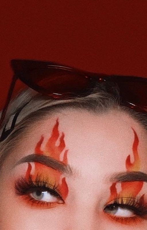 Площади горят