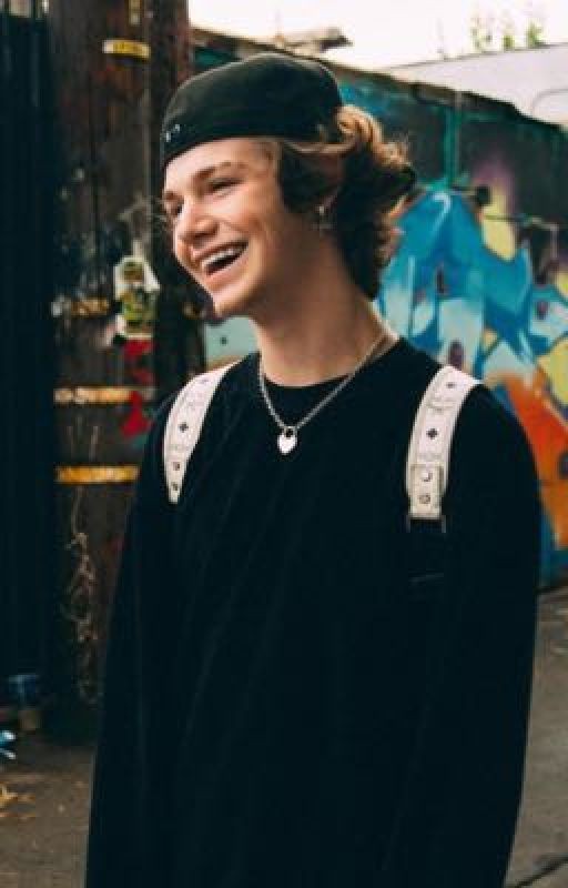 может мы враги?