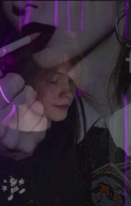 паничка, сигареты, таро