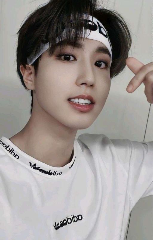 Хан Джисон Мы Просто Друзья!!