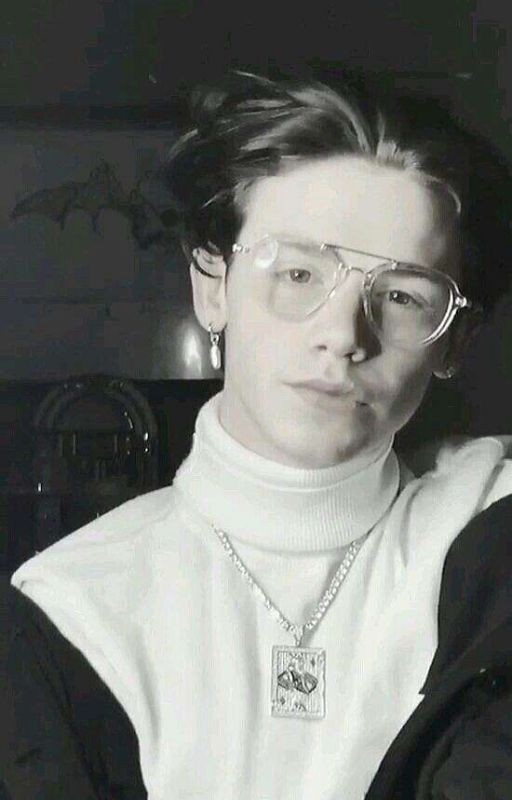 "Враги или ...?"